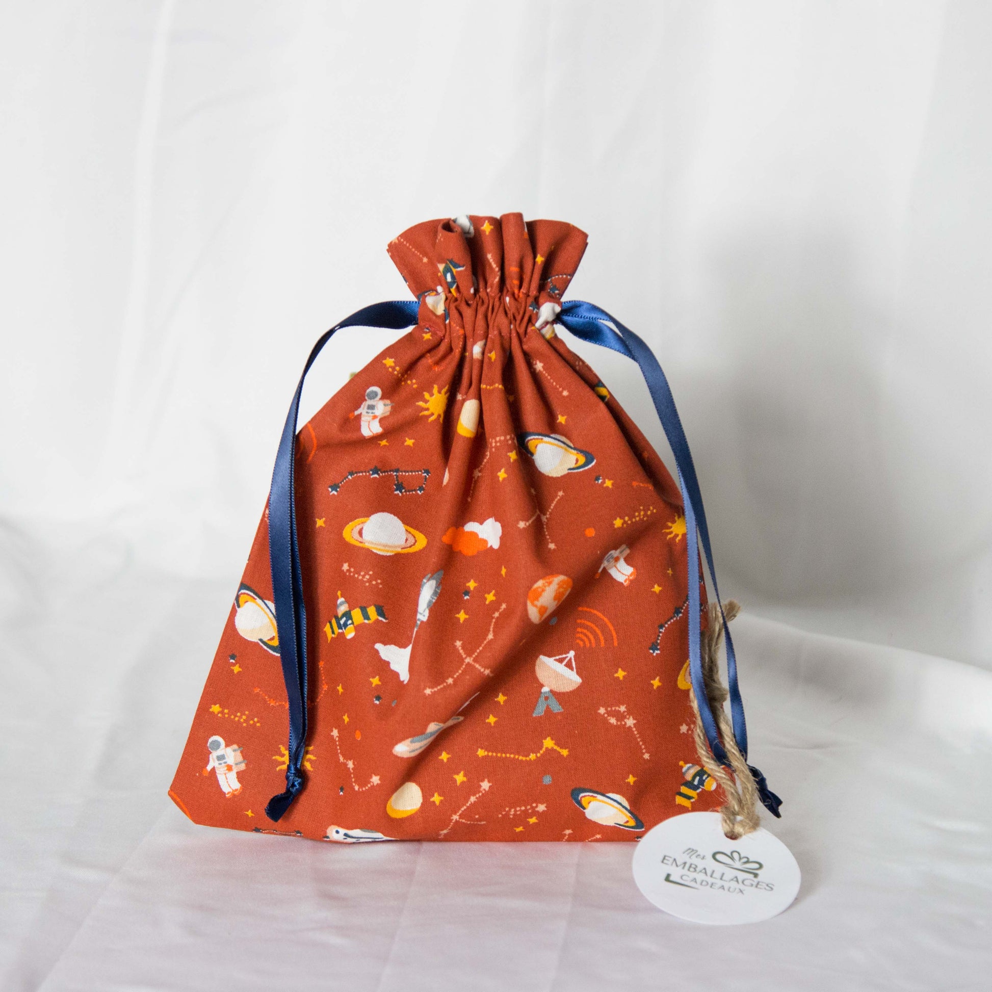 Emballage cadeau en tissu, lavable et réutilisable pour toutes occasions ! Noël, anniversaire, fête, naissance, bouteille... Emballez, offrez et récupérez votre emballage (ou pas !)